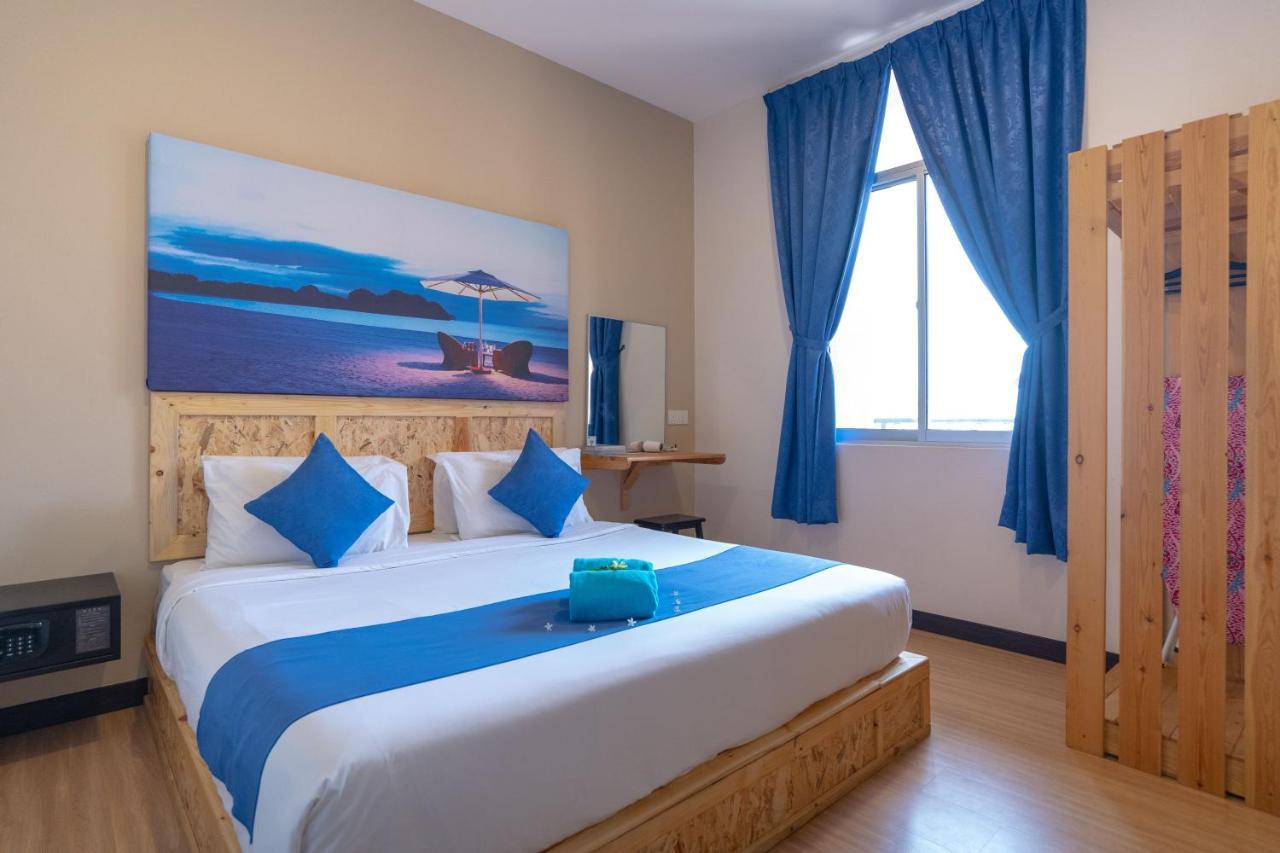 Paretto Seaview Hotel Пантай Ченанг Екстериор снимка